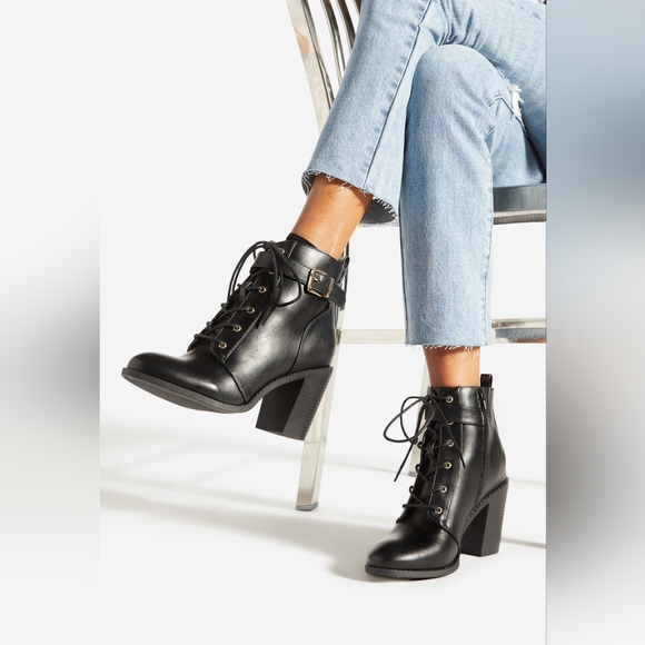 SHOEDAZZLE DILLY BLOCK HEEL BOOTIE - Picture 2 of 14